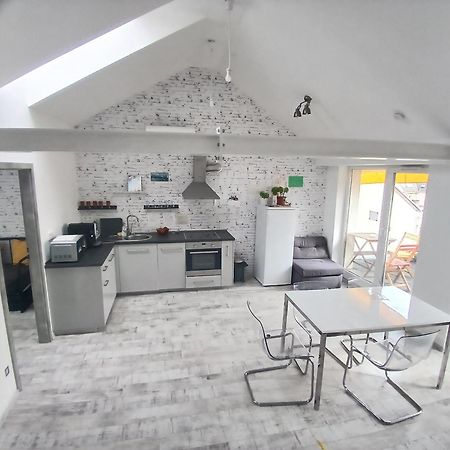 8X8 Tetoter Apartman แซแก็ด ภายนอก รูปภาพ