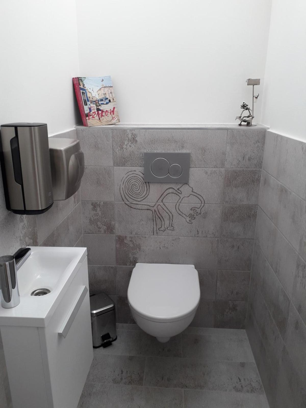 8X8 Tetoter Apartman แซแก็ด ภายนอก รูปภาพ