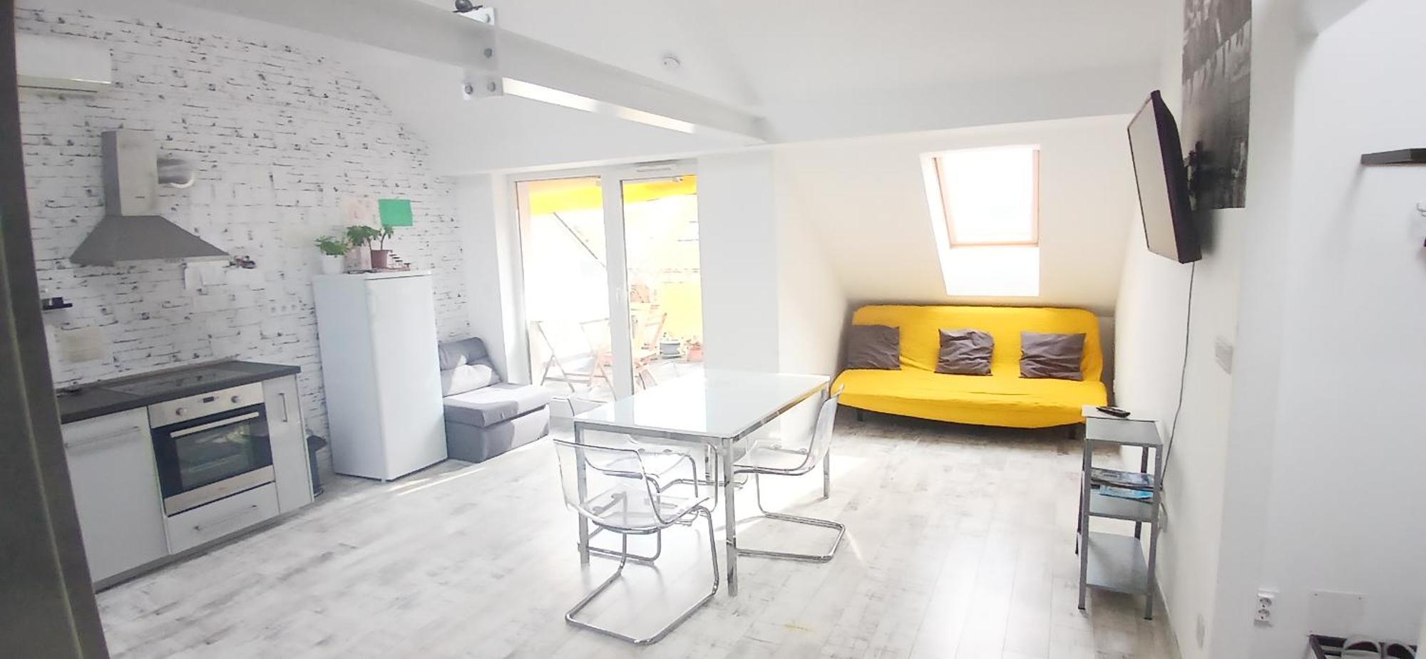 8X8 Tetoter Apartman แซแก็ด ภายนอก รูปภาพ